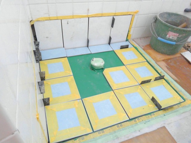 業務内容/施工実績 トイレ取付 before